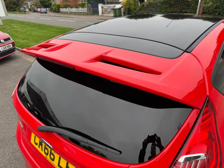 2016 Ford Fiesta 1.0 EcoBoost 140 ST-Line Red 3dr HATCHBACK PETROL Manual