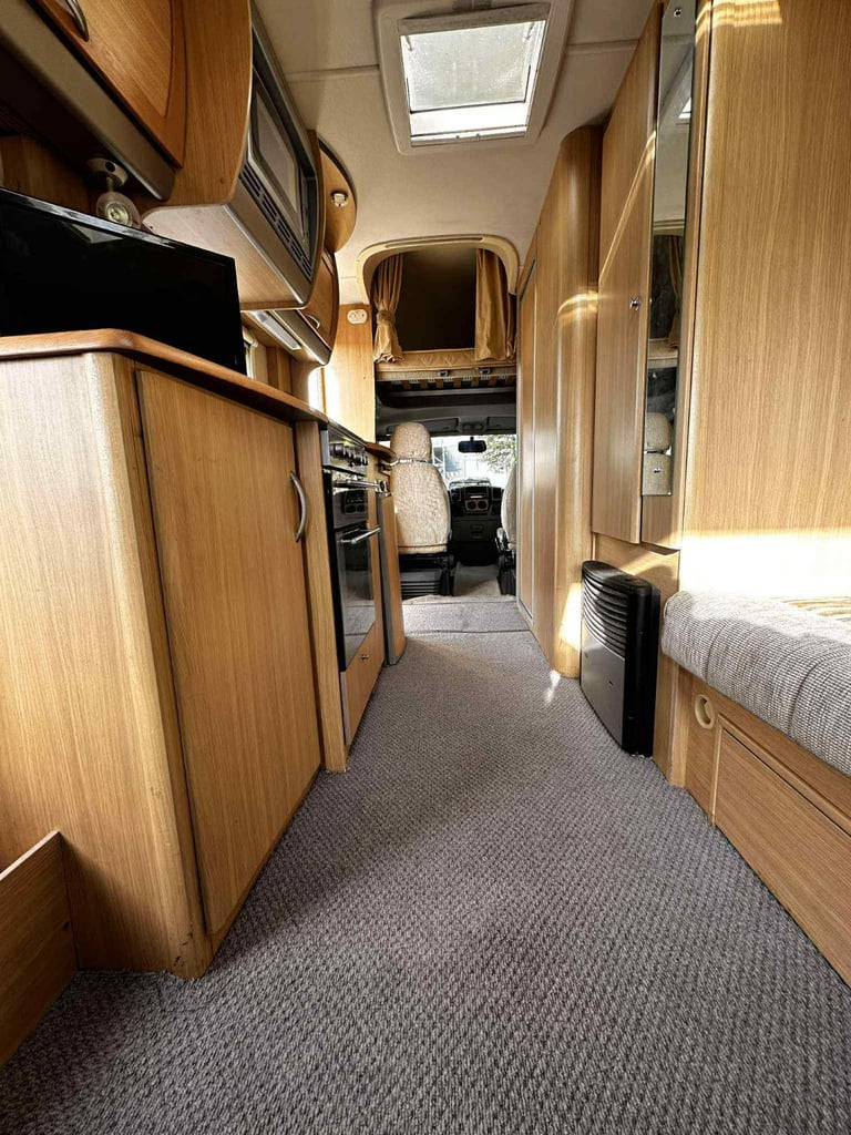 Bessiecarr e425 2008 motorhome