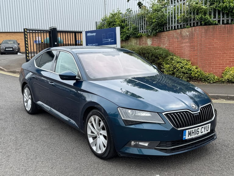 image for 2016 Skoda Superb 2.0 TDI CR SE L Executive 5dr DSG HATCHBACK Diesel Automatic