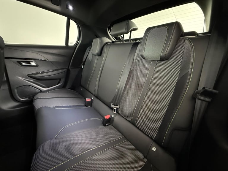 2025 Peugeot 208 1.2 Hybrid 136 GT 5dr e-DSC6 HATCHBACK PETROL Automatic