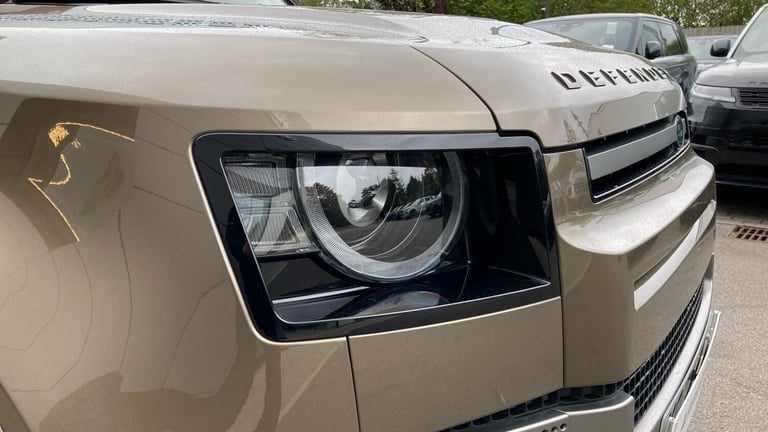 2024 Land Rover Defender 3.0 D250 X-Dynamic HSE 90 3dr Auto Diesel Estate Estate Diesel Automatic