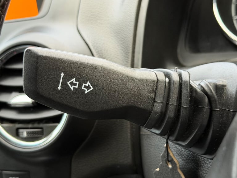 2015 Vauxhall Antara 2.2 CDTi Exclusiv 2WD Euro 5 (s/s) 5dr HATCHBACK Diesel Manual