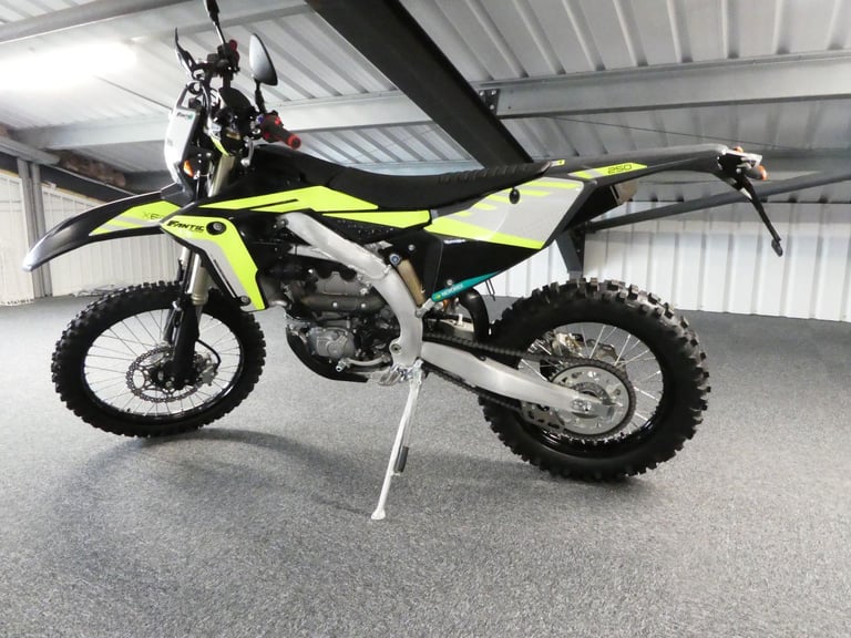 Fantic XEF 250 Black Edition