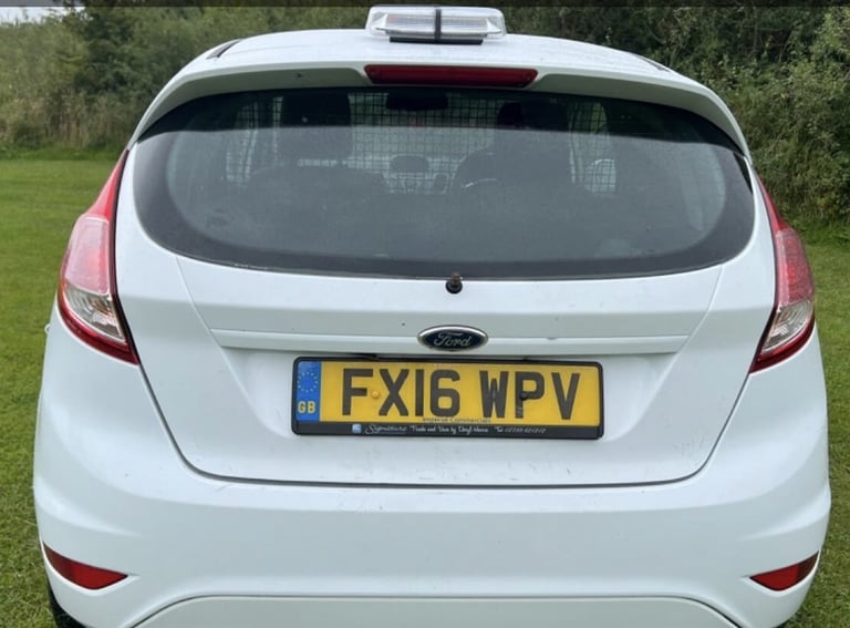 FORD FIESTA VAN 1.5 TDCi White Manual Diesel 2016