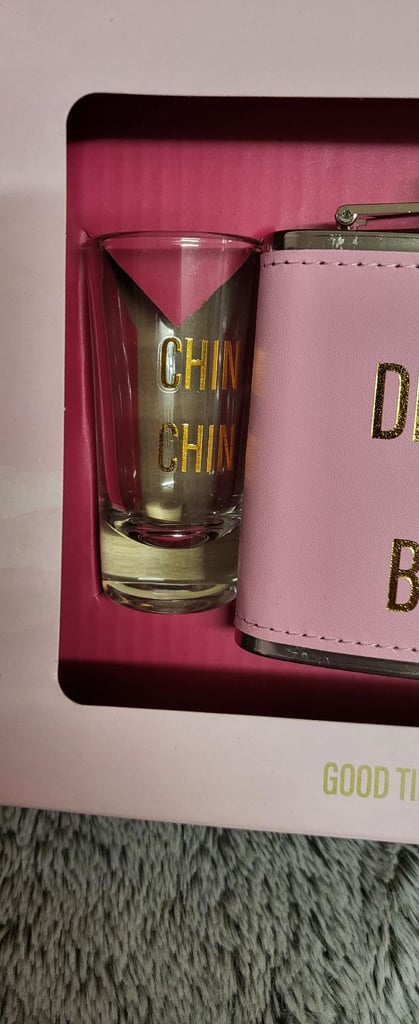 Women's Pink Hip Flask With Glasses