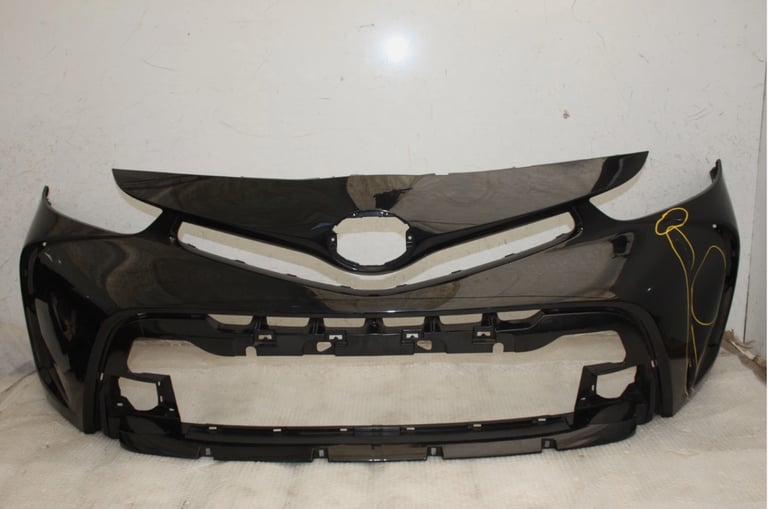 Toyota Prius Plus Front Bumper 2015 TO 2020 Genuine *DAMAGED*