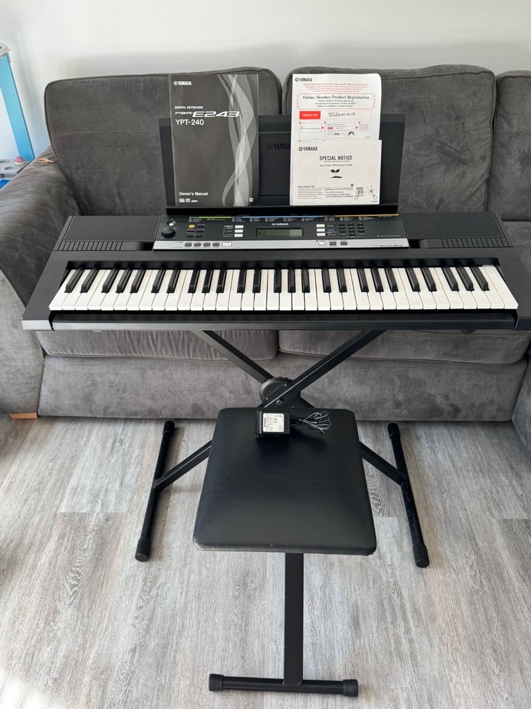 Yamaha electric keyboard 