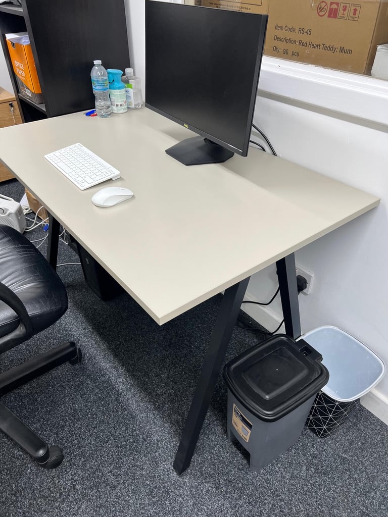 Good condition almost new Computer table office desk 