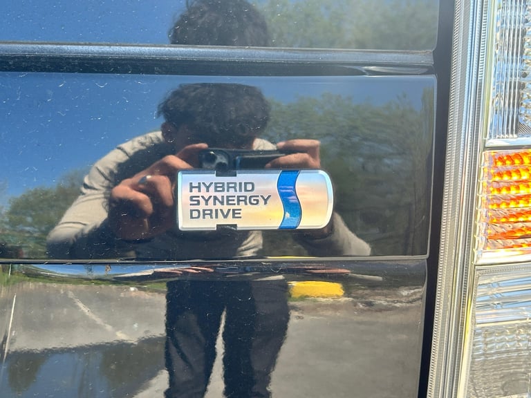 2011 Toyota Prius 1.8L PRIUS HYBRID PETROL Petrol