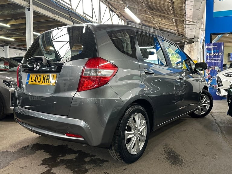 2013 Honda Jazz 1.4 i-VTEC ES Hatchback 5dr Petrol CVT Euro 5 (99 ps) HATCHBACK Petrol Automatic