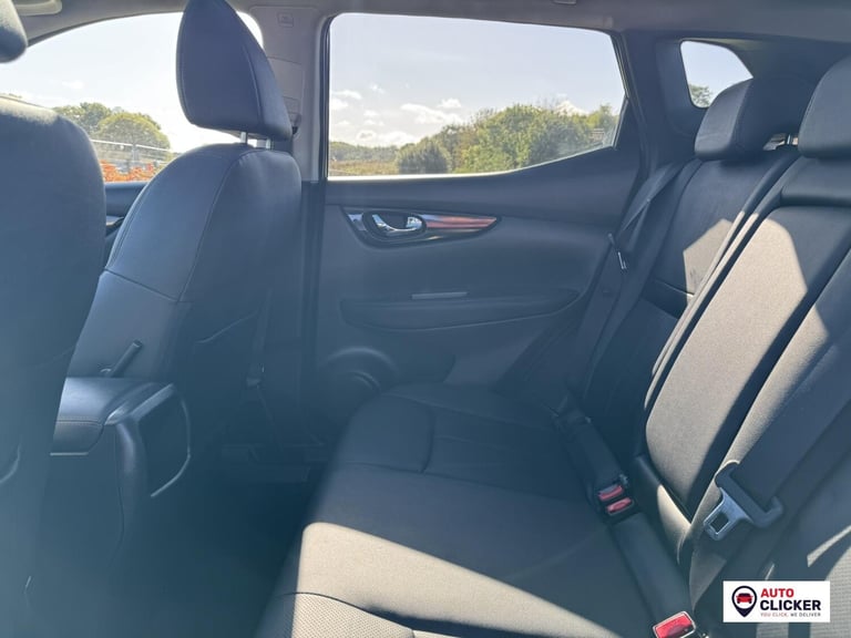 2014 Nissan Qashqai 1.6 dCi Tekna 5dr HATCHBACK DIESEL Manual