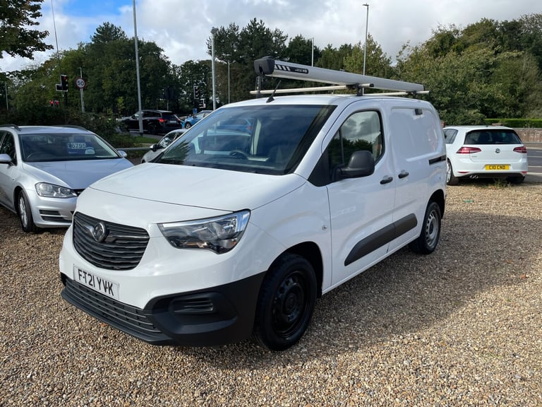 2021 Vauxhall Combo 2300 1.5 Turbo D 100ps H1 Dynamic Van PANEL VAN Diesel Manual