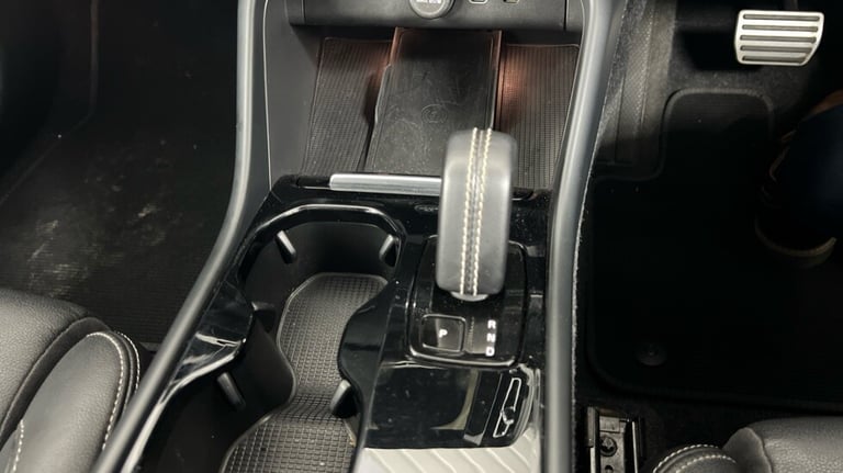 2021 Volvo XC40 P8 Recharge First Edition AWD Pure Electric(Panroof, Harman Kardon, Towbar) Estat...