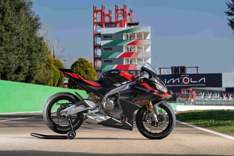 Aprilia RS 660 FACTORY 2025, IN STOCK NOW. SAVING £1301.
