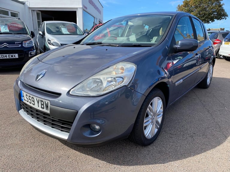 image for 2009 Renault Clio 1.6 VVT Initiale 5dr Auto HATCHBACK Petrol Automatic