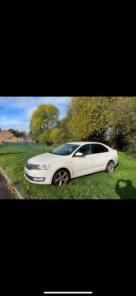 Skoda, RAPID, Hatchback, 2013, Manual, 1598 (cc), 5 doors