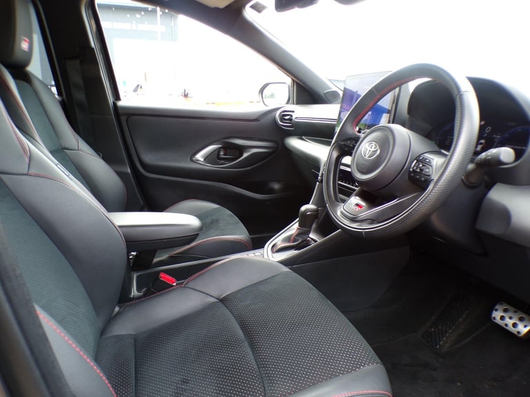2024 Toyota Yaris 1.5 VVT-h GR SPORT Hatchback 5dr Petrol Hybrid E-CVT Euro 6 (s/s) (130 ps) HATC...
