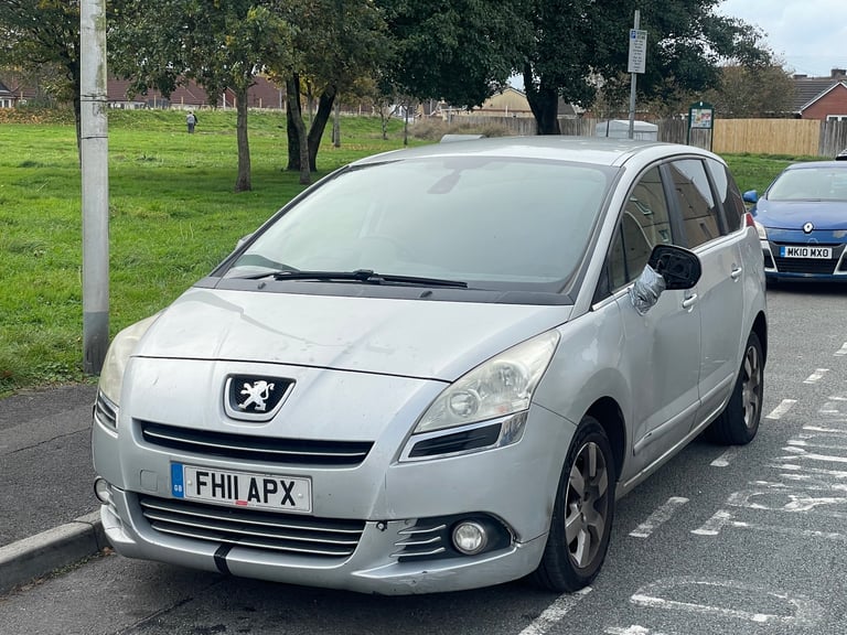 Peugeot, 5008, MPV, 2011, Semi-Auto, 1560 (cc), 5 doors