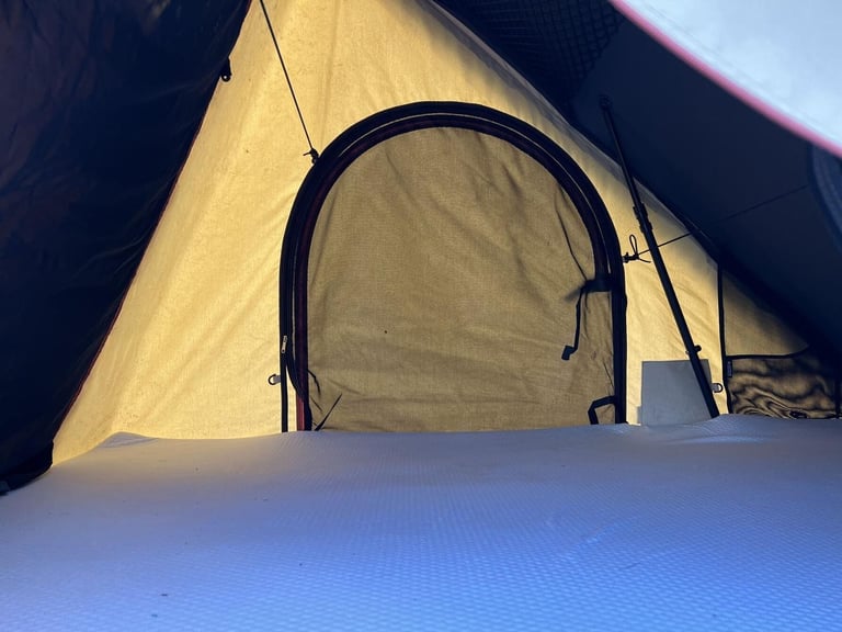 Volkswagen ID. Buzz Cargo Commerce Plus, Roof Bed, 2 Berth, Camper Conversion