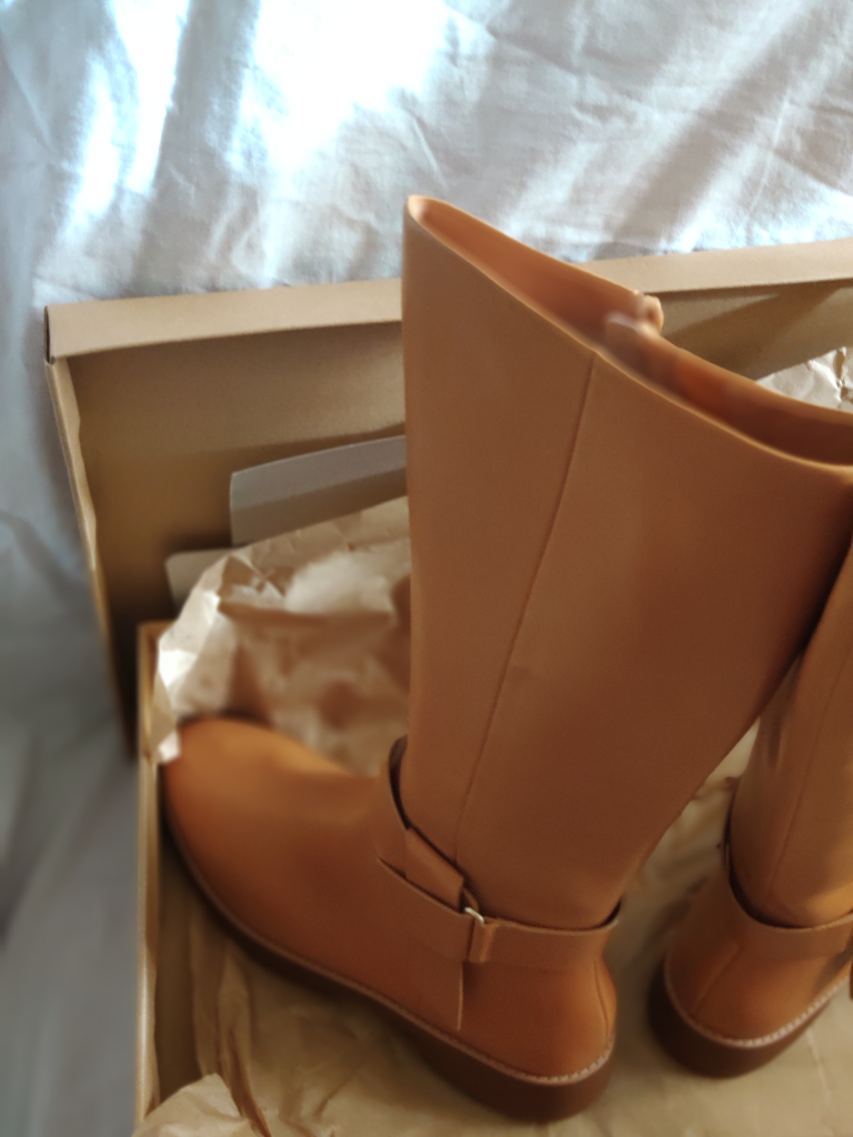 Ladies FitFlop size 7(UK) 41(EU) 09(US) mustard "Knot" leather knee-high boots BNIB £50 ovno