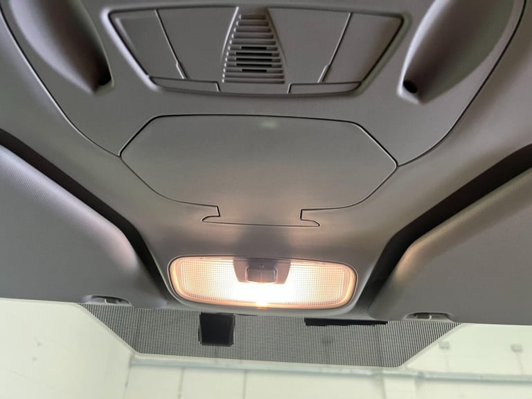 2020 Ford Transit Connect 1.5 230 EcoBlue Leader Crew Van L2 Euro 6 (s/s) 6dr Combi Van Diesel Ma...