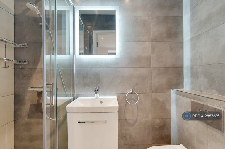 Studio flat in Gloucester Place, London, NW1 (#2667225)