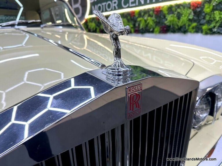 Rolls-Royce Silver Shadow Silver Shadow 6.8 II 4dr [RARE EXAMPLE]
