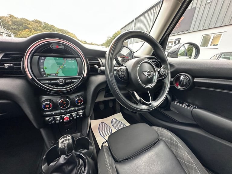 2018 MINI Hatch 1.5 Cooper Hatchback 5dr Petrol Manual Euro 6 (s/s) (136 ps) Hatchback Petrol Manual