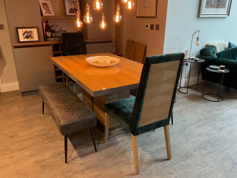 image for Arighi Bianchi Dining Table & Chairs