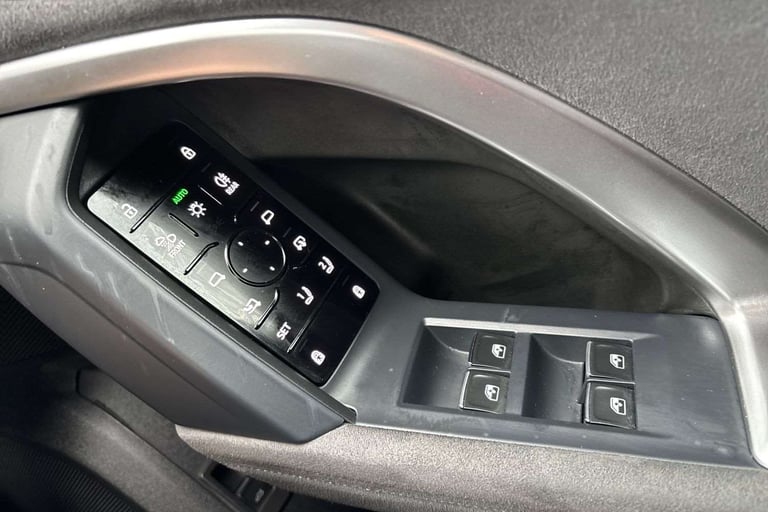  Audi Q5 2.0 TDI Quattro Edition 1 5dr S Tronic SUV Diesel Automatic