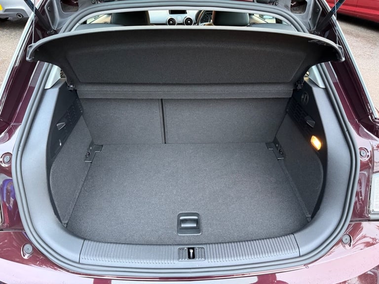 2011 Audi A1 TFSI SPORT - £35 TAX -ONE OWNER FROM NEW - 11 STAMPS IN THE BOOK - LEATHER Hatchback...