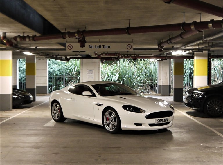 2008 Aston-Martin DB9 Coupe (LHD)