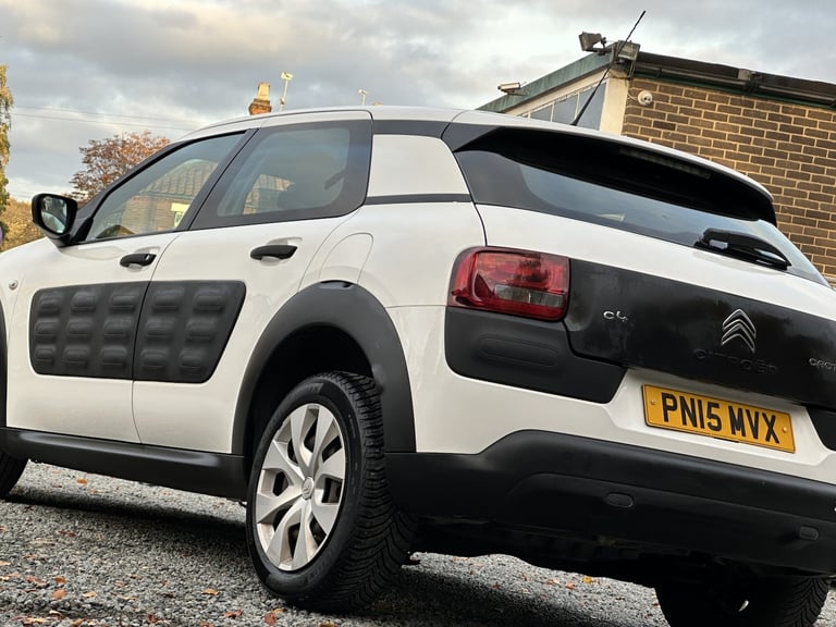 2015 Citroen C4 Cactus 1.6 Touch BlueHDI Diesel Manual 5 Door Hatchback White