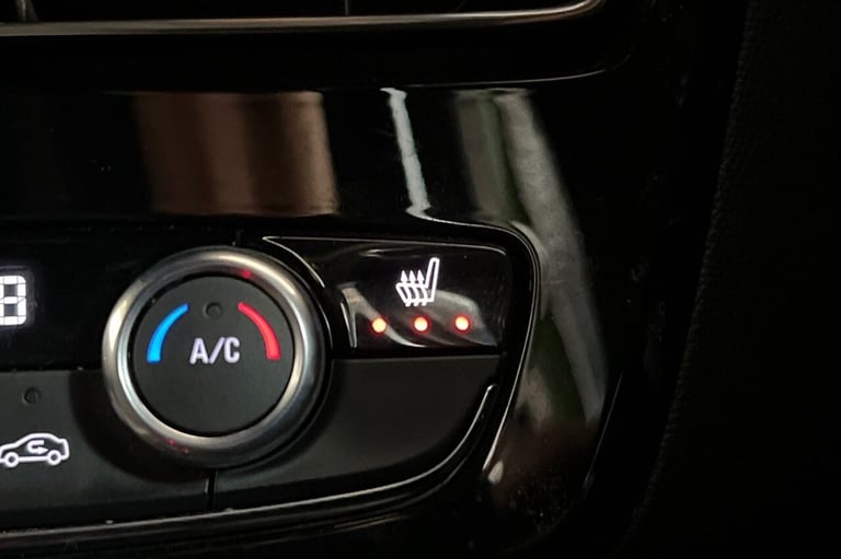 2021 21 VAUXHALL MOKKA ELECTRIC 50KWH LAUNCH EDITION SUV 5DR ELECTRIC AUTO (136 