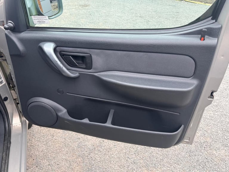 2004 Citroen Berlingo 1.6 Forte Multispace 5dr MPV Petrol Manual