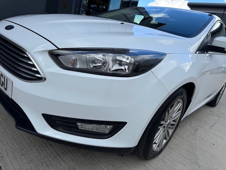 2018 Ford Focus 1.0 EcoBoost 125 Zetec Edition 5dr HATCHBACK Petrol Manual