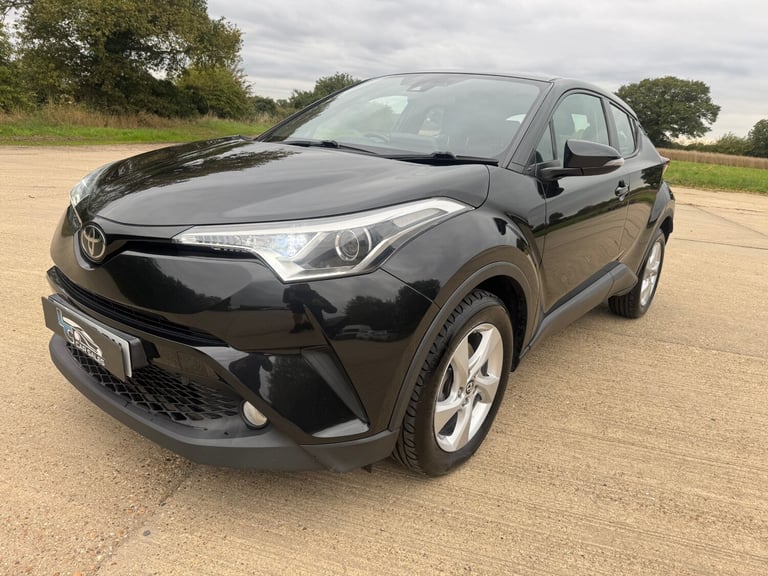2017 Toyota C-HR 1.2T Icon 5dr - service history - colour screen  HATCHBACK Petrol Manual