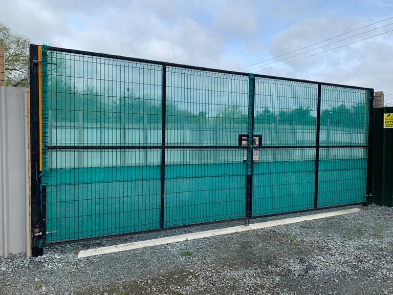 Yards to rent / storage land 