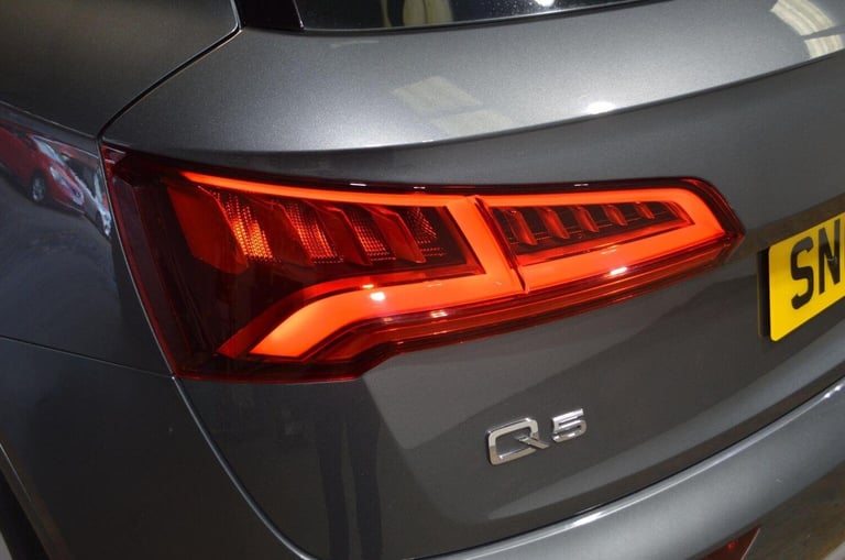 AUDI Q5 2.0 TDI 40 Sport S Tronic quattro Euro 6 (s/s) 5dr 2019