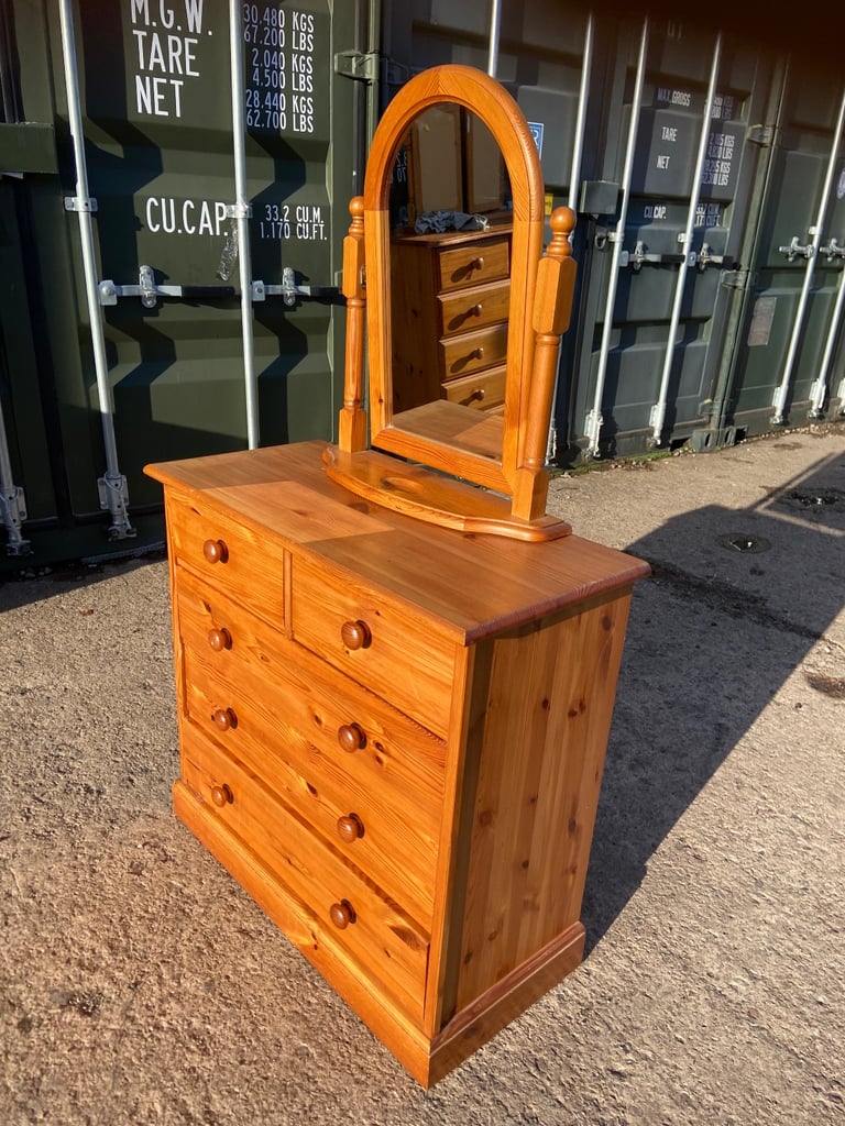 Pine chest of 3+2 drawer with mirror