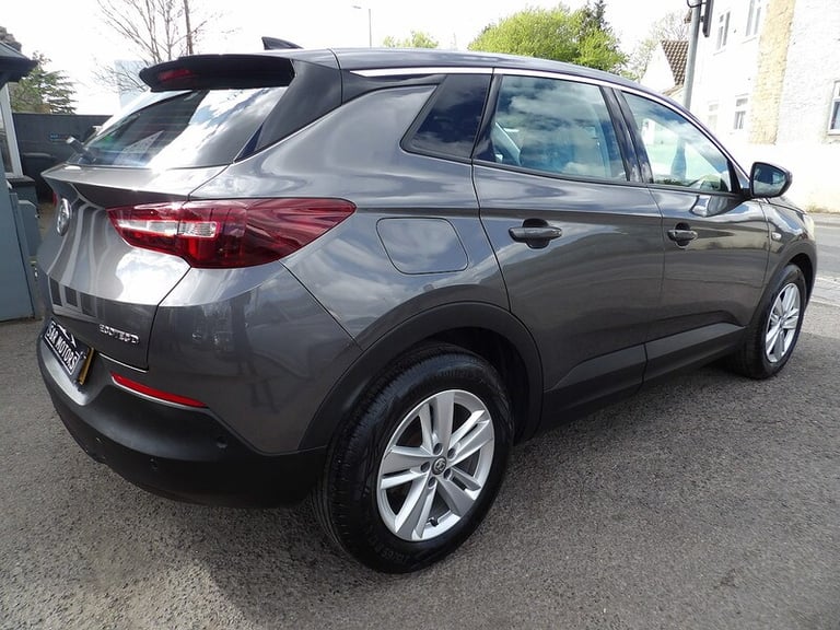 2021 Vauxhall Grandland X 1.5 Turbo D Business Edition Nav 5dr HATCHBACK DIESEL Manual