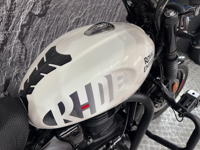 ROYAL ENFIELD HUNTER 350 2024