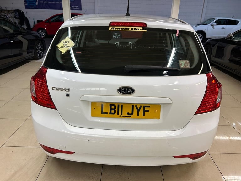 2011 Kia Ceed 1.4 1 Euro 5 5dr HATCHBACK Petrol Manual