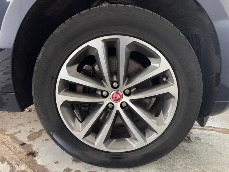 2022 Jaguar F-Pace 2.0 P250i R-Dynamic S Auto AWD Euro 6 (s/s) 5dr ESTATE Petrol Automatic