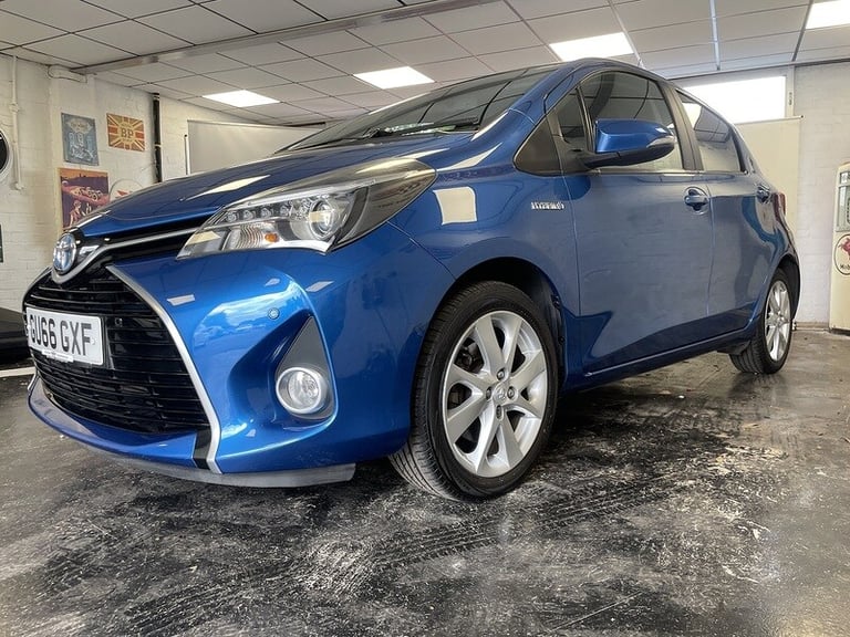 2016 Toyota Yaris VVT-h Excel Hatchback HYBRID Automatic