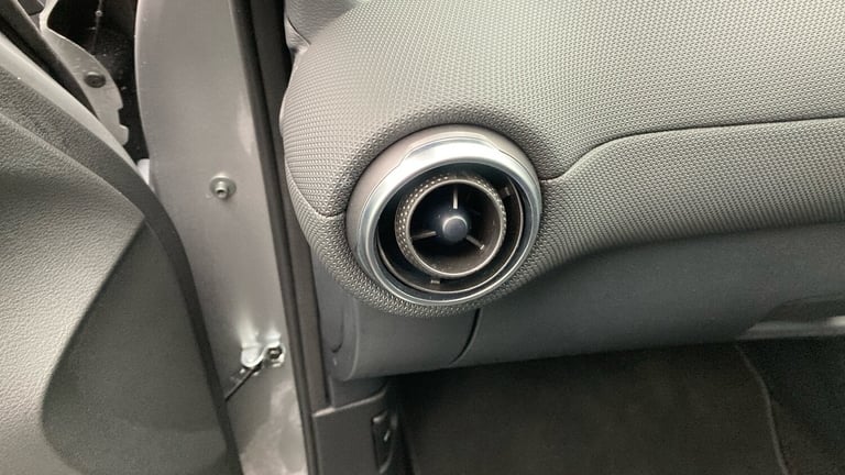 2024 Nissan Juke 1.6 Hybrid N-Connecta 5dr Auto Hybrid Hatchback Hatchback Hybrid Automatic