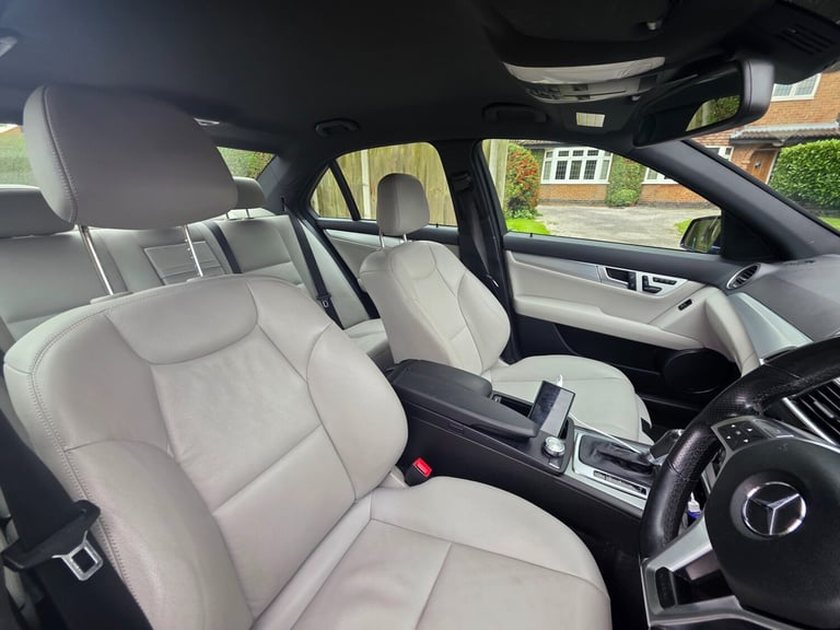 2012 Mercedes-Benz C-Class C220 CDI BlueEFFICIENCY Sport 4dr Auto SALOON Diesel Automatic