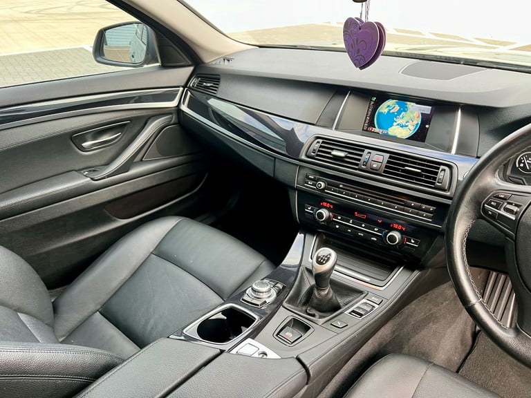 2015 BMW 520D SPORT LCI 190BHP.
