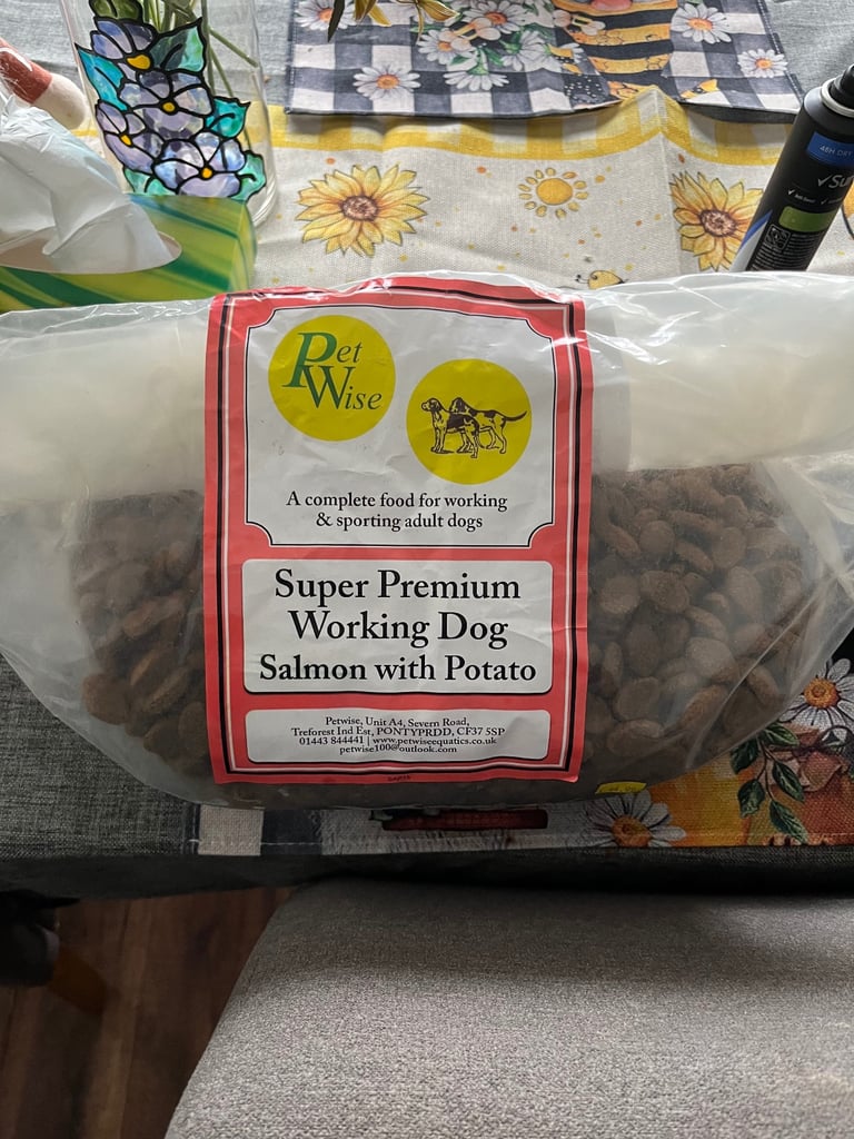  Free Dog biscuits