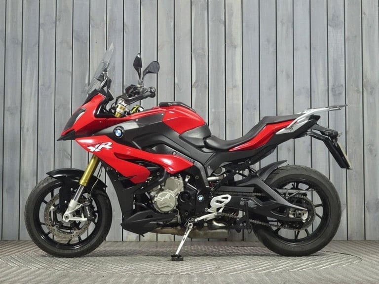 2018 A BMW S 1000 XR SPORT SE